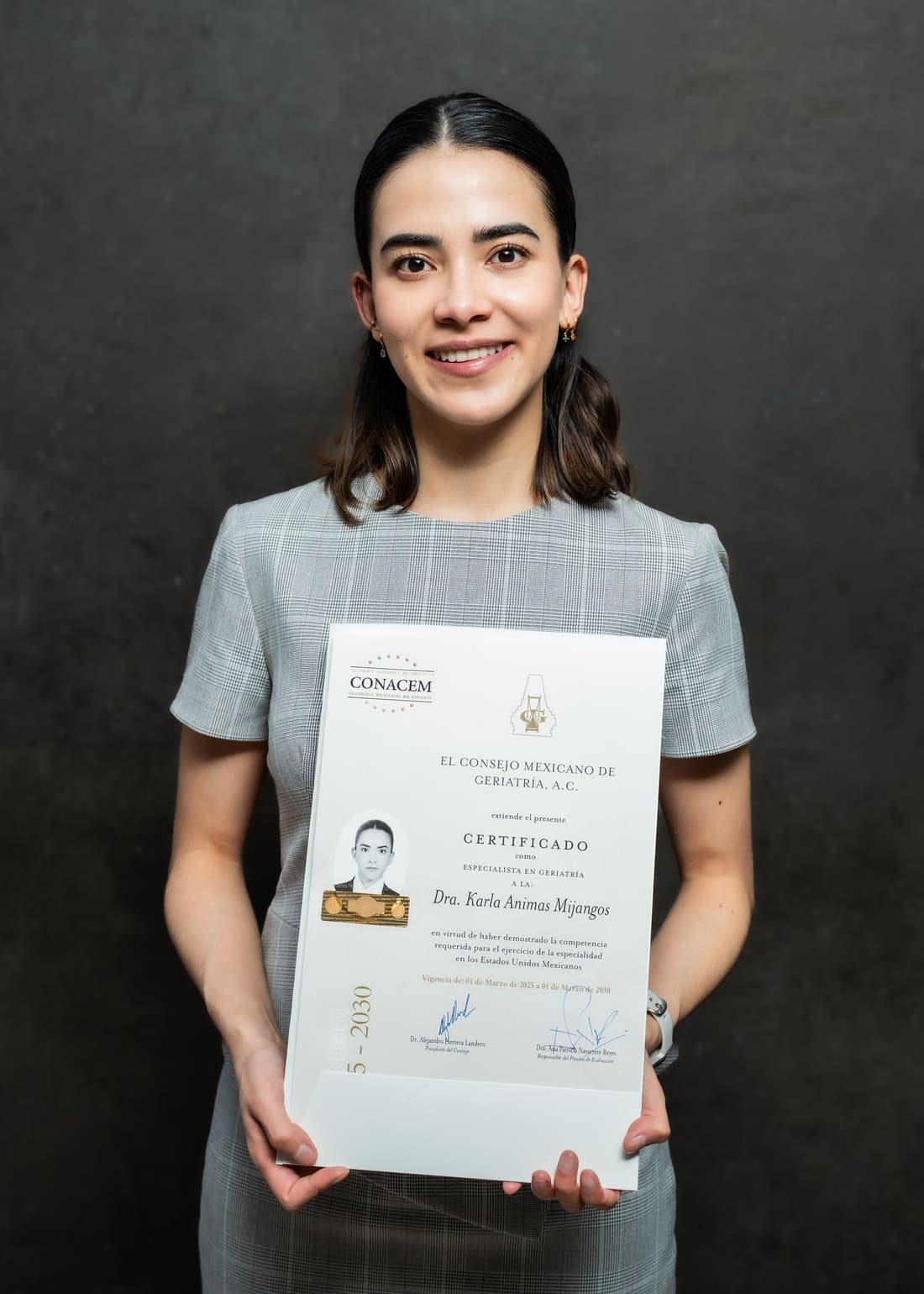 dra-karla-animas-mijangos-geriatria-cdmx